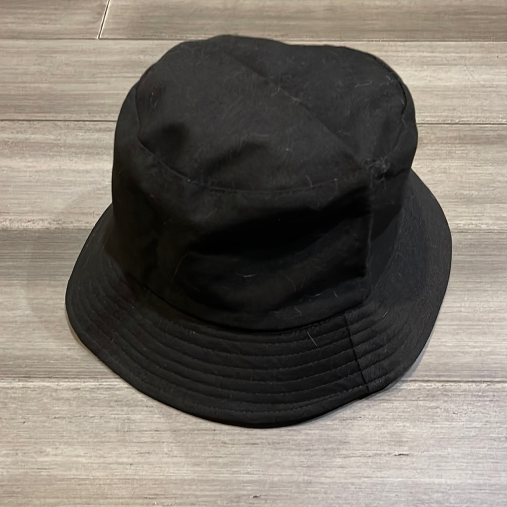 Black bucket hat #2 NWOT